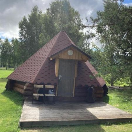 Hotel Kakulaane Tourism Farm à Laukula Extérieur photo