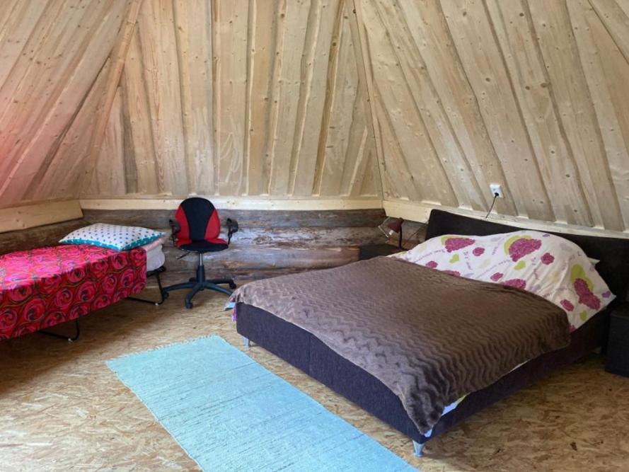 Hotel Kakulaane Tourism Farm à Laukula Extérieur photo
